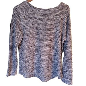 🎉 5 for $25 - Heathered Croft & Borrow sweater